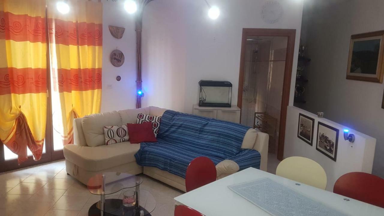 Alma House Apartamento Porto Torres Exterior foto